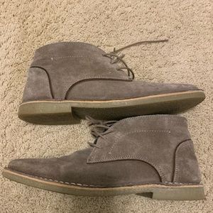 Kenneth Cole Reaction Gray Chukka Boots
